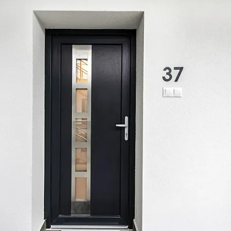 Sybill Apartamento *