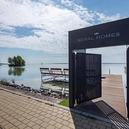 Sybill アパート ケストヘイ